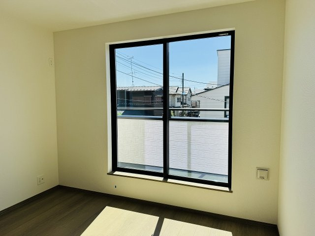 八王子市　散田町　新築一戸建て　１４期の洋室|～2階バルコニーに面している5.18帖の洋室です～