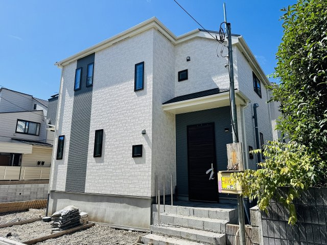 八王子市　散田町　新築一戸建て　１４期の外観|～西八王子駅徒歩15分　省エネ性能認定　2台駐車可能カースペース有り～