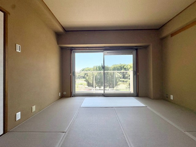 【展望】 | 北千里アーバンライフ | こちらの物件近くの教育施設や、スーパー・公園など、物件周辺の住環境を併せてご案内させて頂きます。ぜひ、現地での暮らしをイメージなさって下さい！