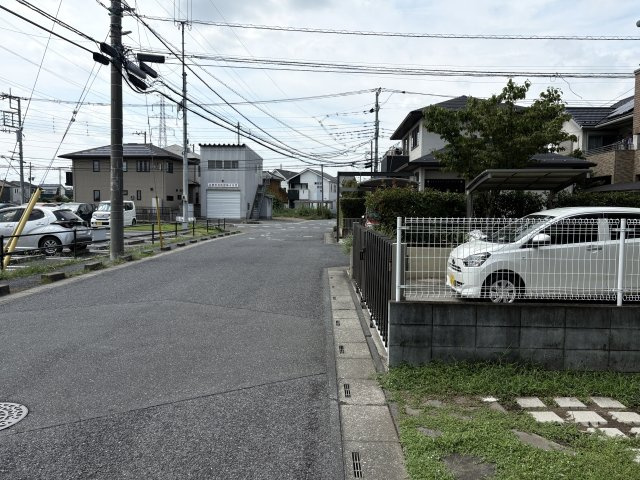 【前面道路含む現地写真】 | 白岡市新白岡3丁目　中古戸建