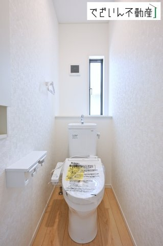 【トイレ】 | CRADLE GARDEN加須市北下新井 第6　【平屋】新築住宅 | ≪2号棟≫
現地(2026年9月撮影)