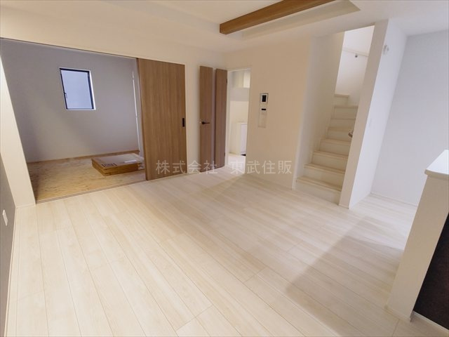 【居間・リビング】の画像