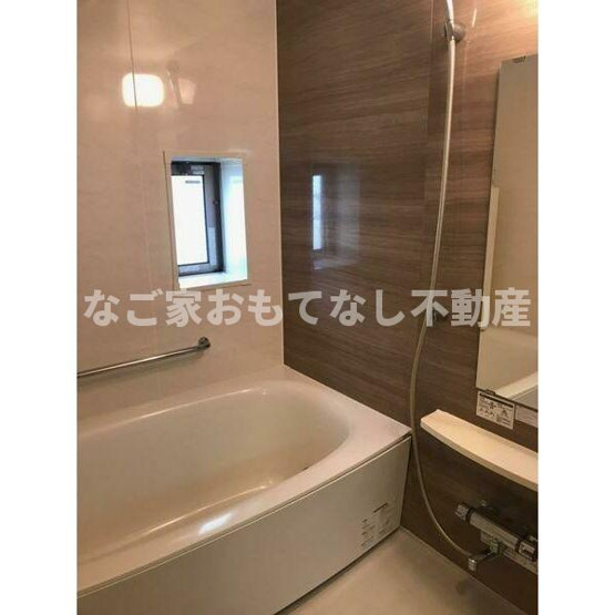 【浴室】 | サンビスタ天塚 | ※写真は別号室