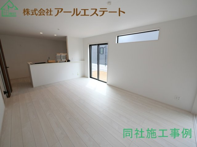 加古川市別府町別府 2期　　山陽電鉄「別府駅」徒歩5分の居間・リビング