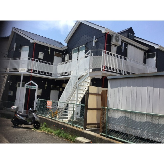 グリーンハイツⅢの外観|外観は落ち着いています