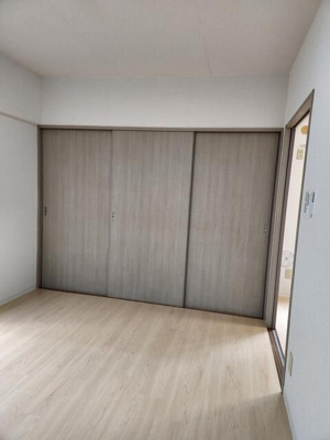 【寝室】