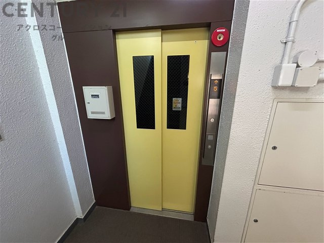 エレベーター付き