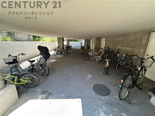 屋根付き駐輪場