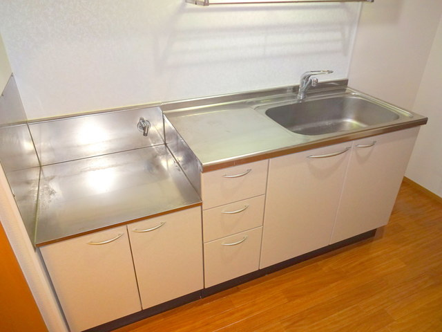 八王子市大和田町３丁目の賃貸マンションのキッチン|★２口コンロ設置可キッチン★　★上部収納も充実★