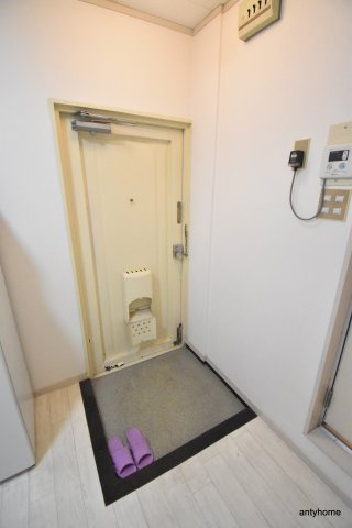 レジデンス大和Ⅰ　仲介手数料無料の玄関