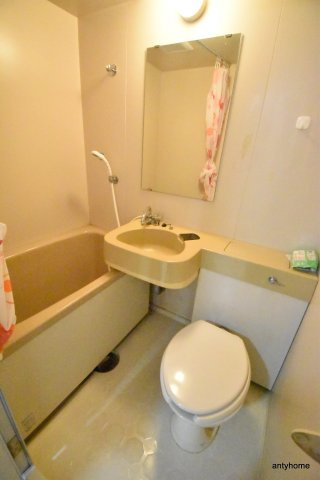レジデンス大和Ⅰ　仲介手数料無料の浴室
