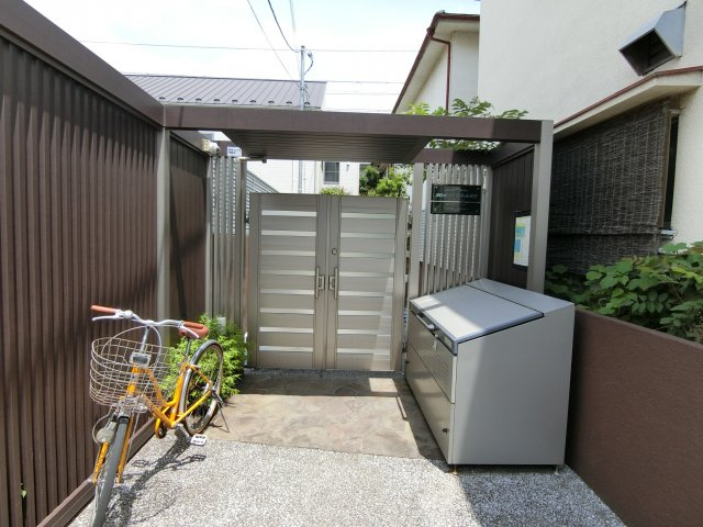 【エントランス】 | ボンヌシャンス