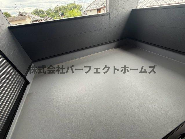 長尾峠町戸建　賃貸のバルコニー|陽当たり良好なバルコニーです