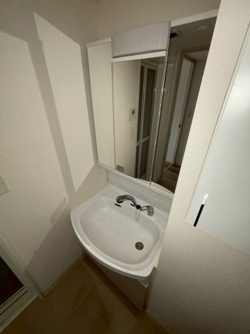 プレサンス　ＴＨＥ　神戸の洗面所|同物件別部屋写真