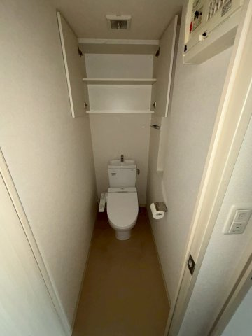 プレサンス　ＴＨＥ　神戸のトイレ|同物件別部屋写真