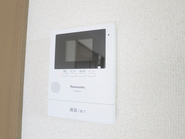 ハイムシンフォニアＡのセキュリティ|お顔も確認できて安心のモニタ付きインターホン完備です♪