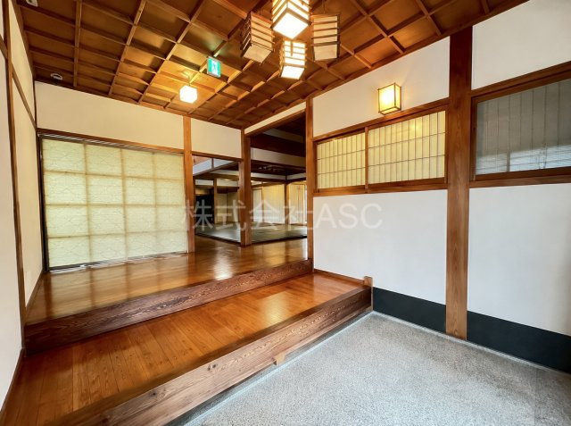 泉南市信達⾦熊寺　貸店舗の内装