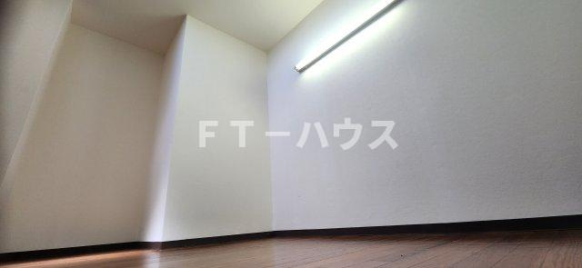 ロートレック幕張本郷の内装