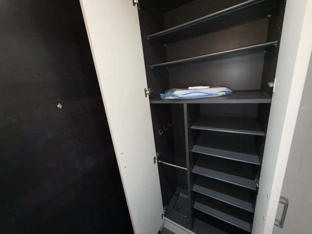 プレサンスKOBEグレンツの収納|同物件別部屋写真