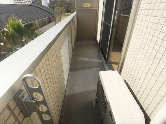 メルベーユおおたかの森　1号棟のバルコニー