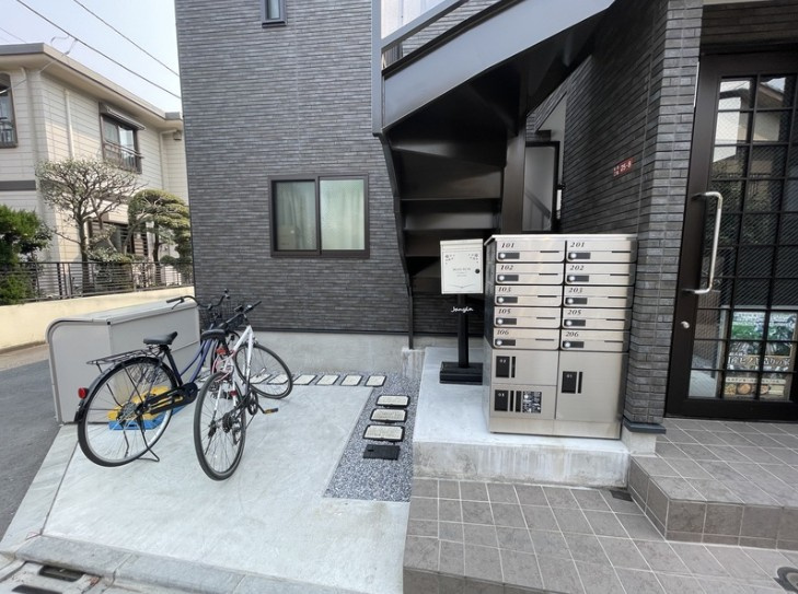 アーバンプレイス東高円寺Ⅴのエントランス