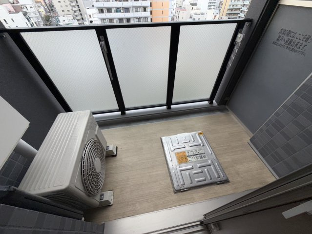 プレサンスKOBEグレンツのバルコニー|同物件別部屋写真