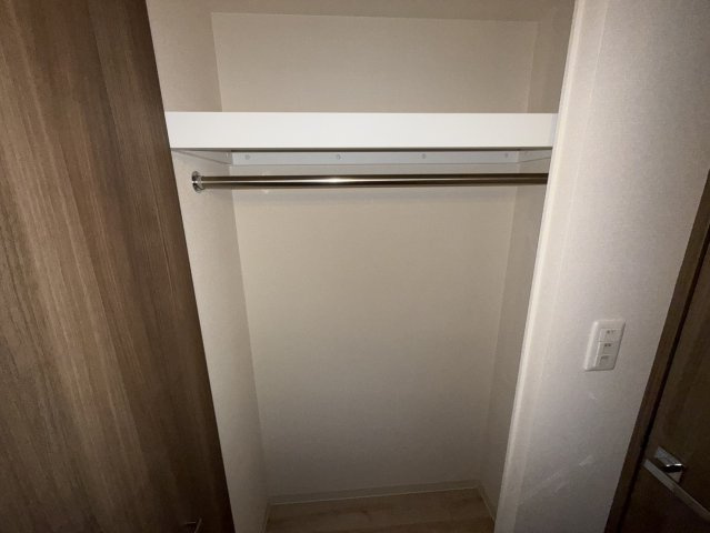プレサンスKOBEグレンツの収納|同物件別部屋写真