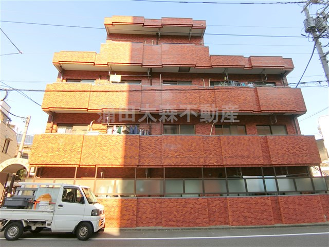 STハイム千鳥の外観|1986年9月築　RC鉄筋コンクリート造地上4階建て総戸数7戸　東京都大田区千鳥2丁目　
東急多摩川線武蔵新田駅徒歩2分、下丸子駅徒歩11分、池上線千鳥町駅徒歩10分