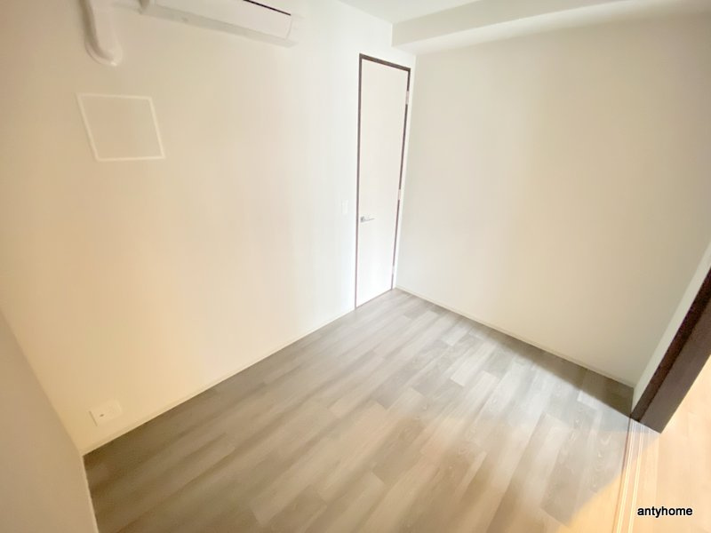 エスリードコート堺筋本町　仲介手数料無料の寝室