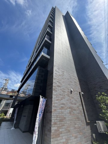 ファーストフィオーレ十三エリオの外観