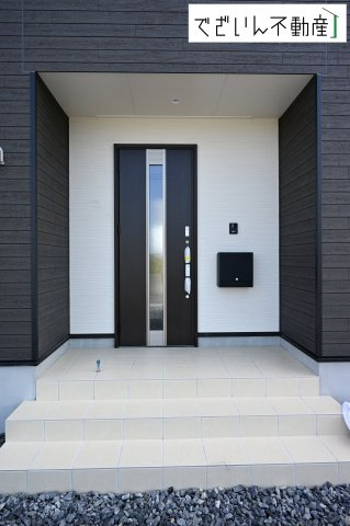 【玄関】 | CRADLE GARDEN加須市北下新井 第6　新築住宅 | ≪4号棟≫
現地(2026年9月撮影)