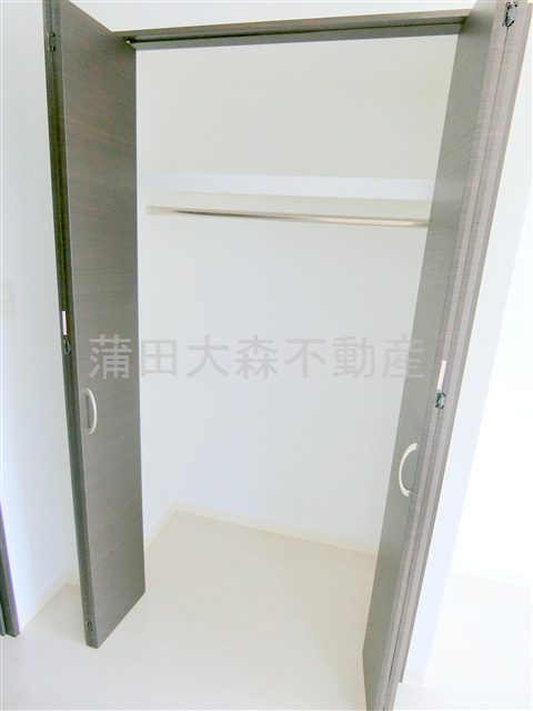 リヴシティ大森町の収納|収納　1メートル程のクローゼット