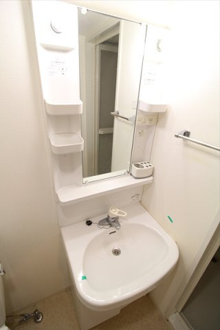 【洗面所】