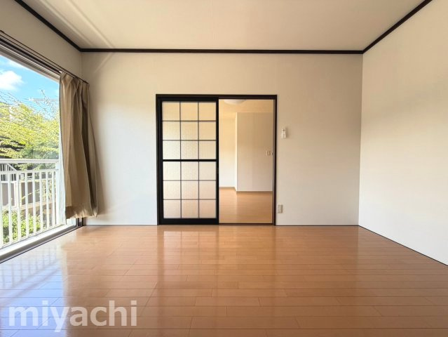 フレグランス名東　Bの洋室