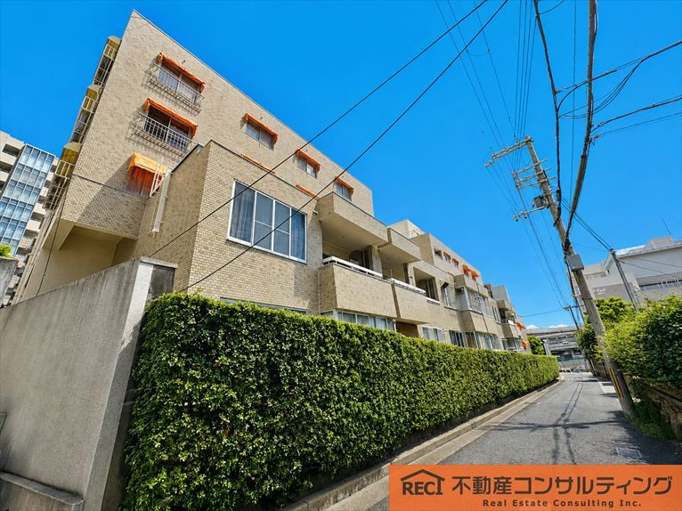 日生住吉コープの外観