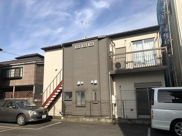 アッソラート横浜の外観