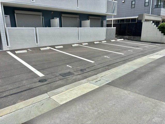 MISTRAL龍野町の駐車場