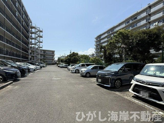 パレ平塚すみれ平参番館の駐車場|敷地内駐車場