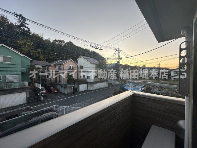 稲城市矢野口のアパートの展望|別部屋反転画像