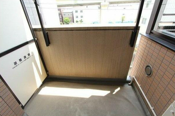 コモード寺山のバルコニー