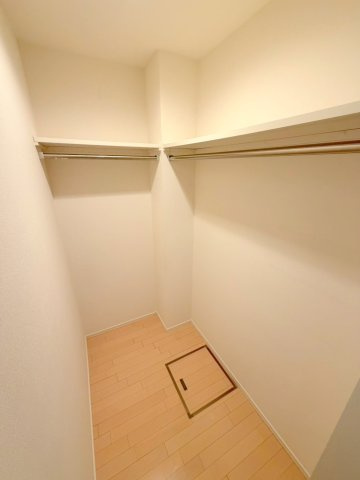 ヒルコート常盤松の収納|★※他号室の写真です　ウォークインクローゼット★