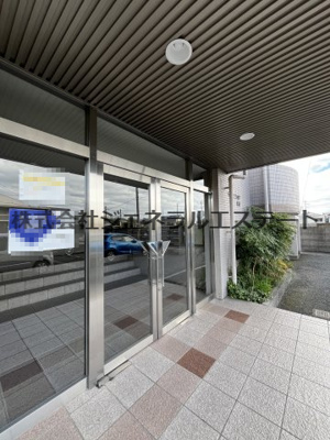 【エントランス】 | サンマンション楠公 | 清潔なエントランスです