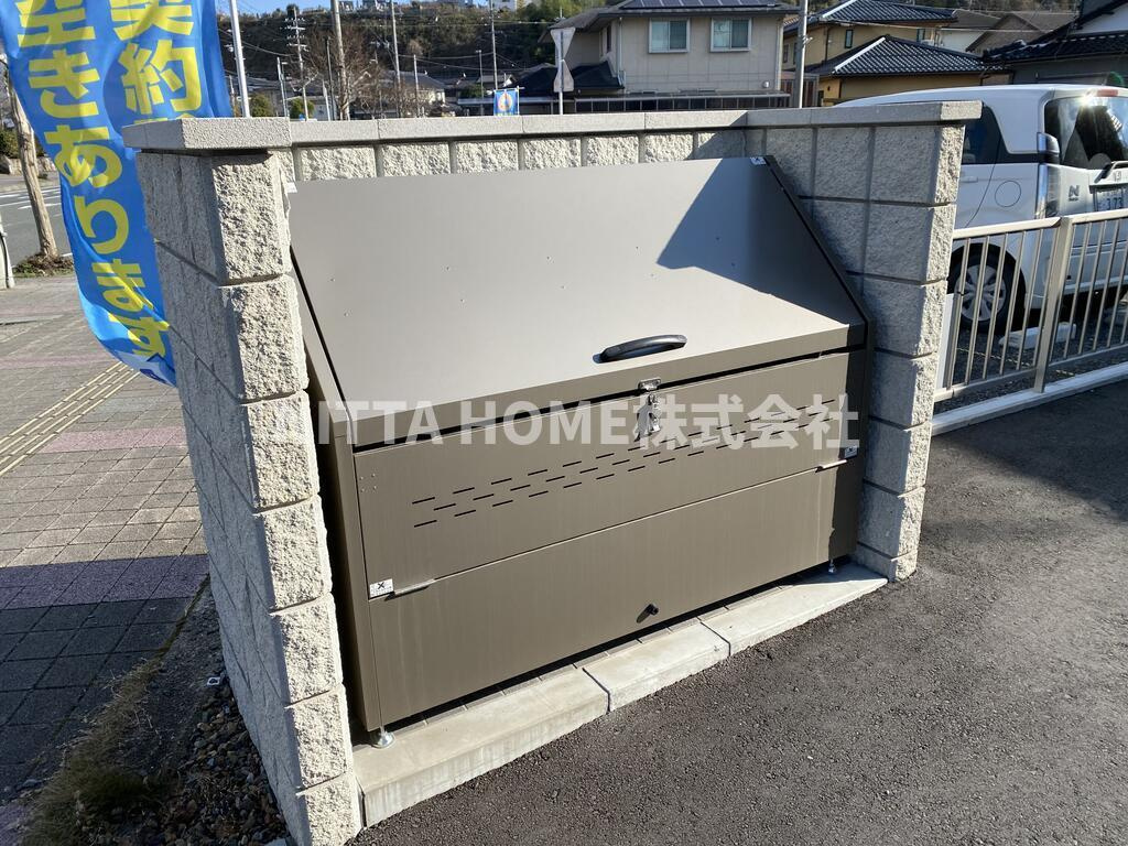 エスポワール・セイカのその他|敷地内ゴミステーションもあります◇