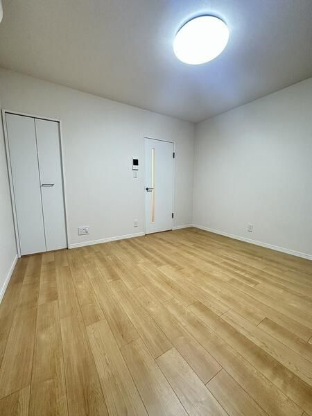ＣＯＣＯＣＵＢＥ西日暮里の居間・リビング