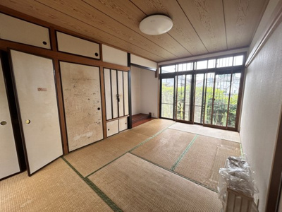 【和室】 | 左古町売家 | 客間やキッズスペース、来客用にも重宝する落ち着く和空間
