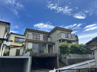 【外観】 | 左古町売家 | 高台につき陽当り、見晴らしの良い2階建て一戸建てです