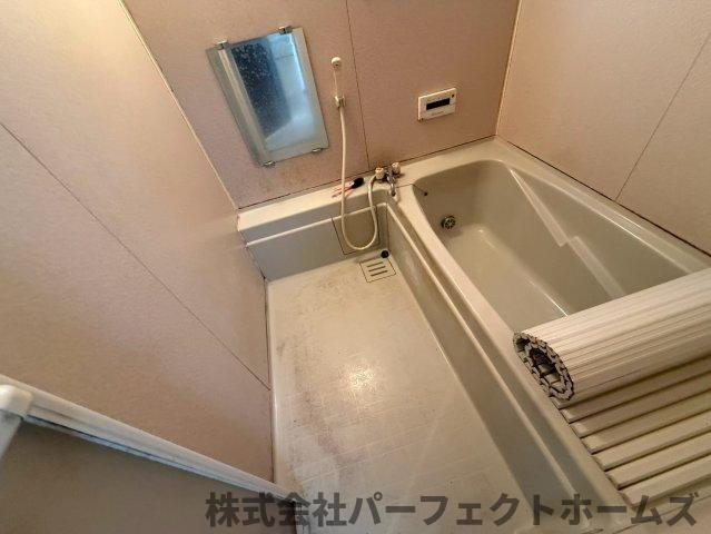 南星台3丁目戸建の浴室|お風呂です