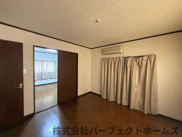 南星台3丁目戸建の洋室|使い勝手のいい洋室です