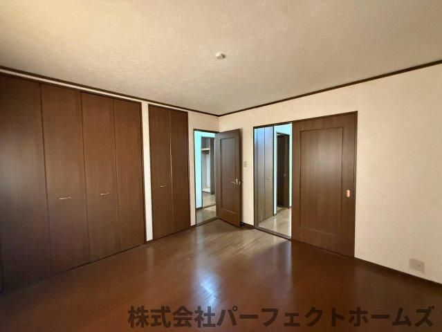 南星台3丁目戸建の洋室|きれいな洋室です