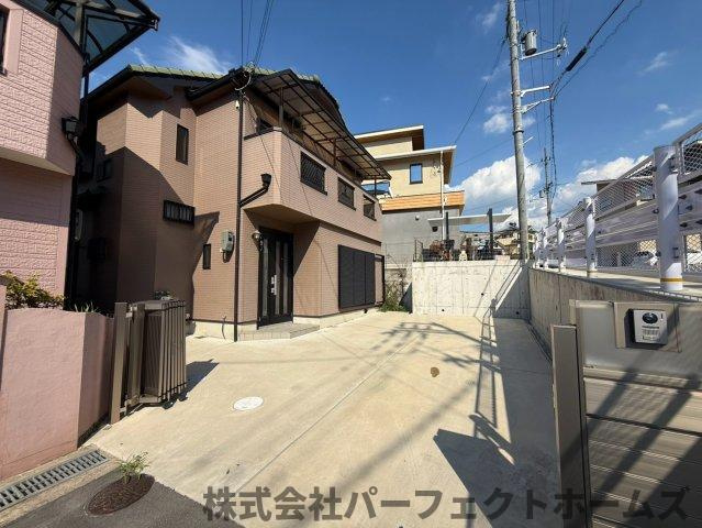 南星台3丁目戸建の駐車場|駐車場の用意があります
